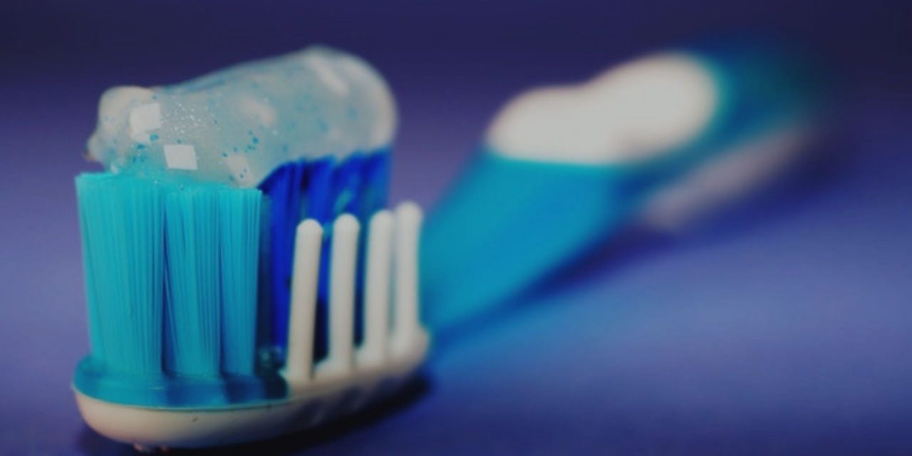 How to protect teeth and avoid decay with fluoride treatment